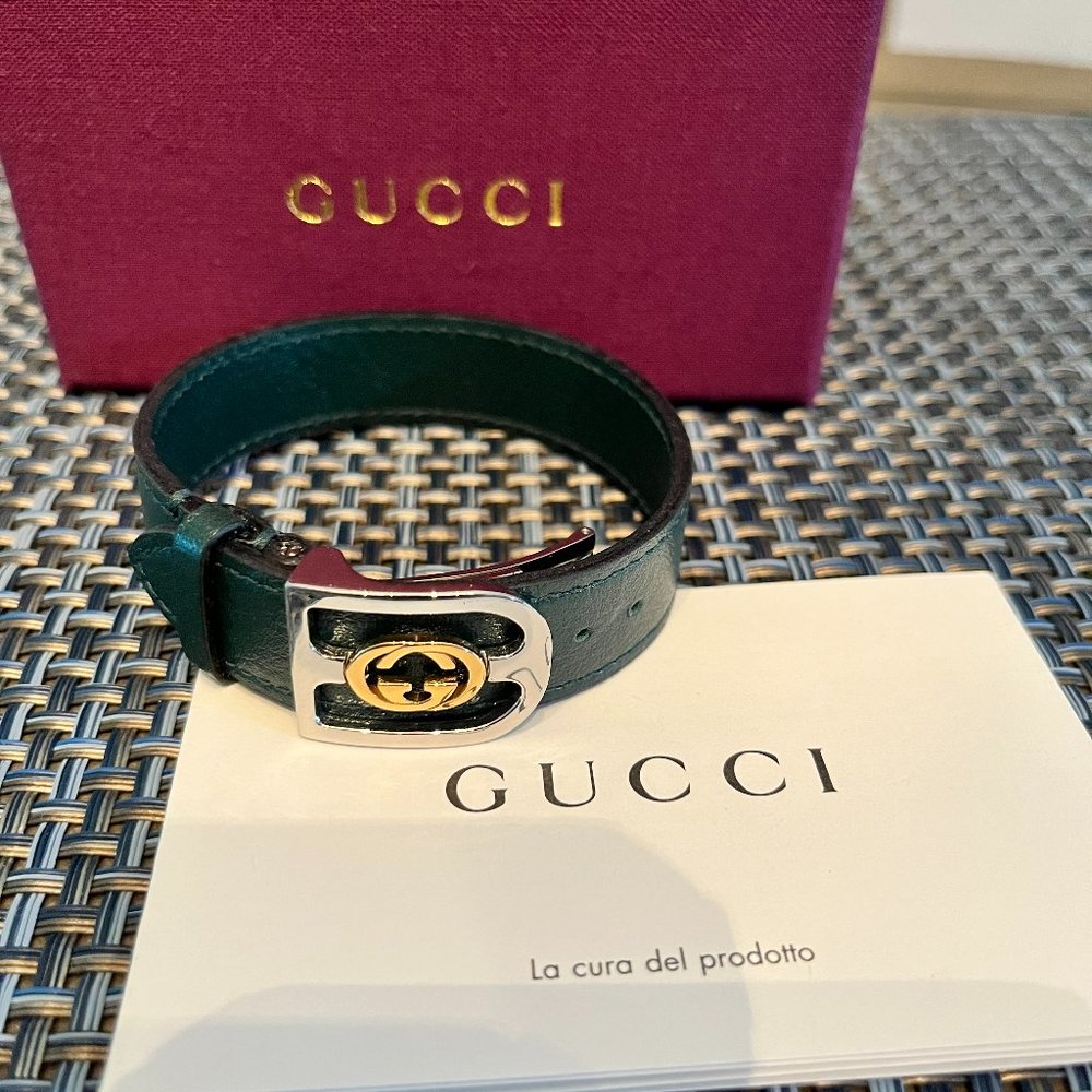 GUCCI Leather Cuff Bracelet (unisex in Hunter Green)